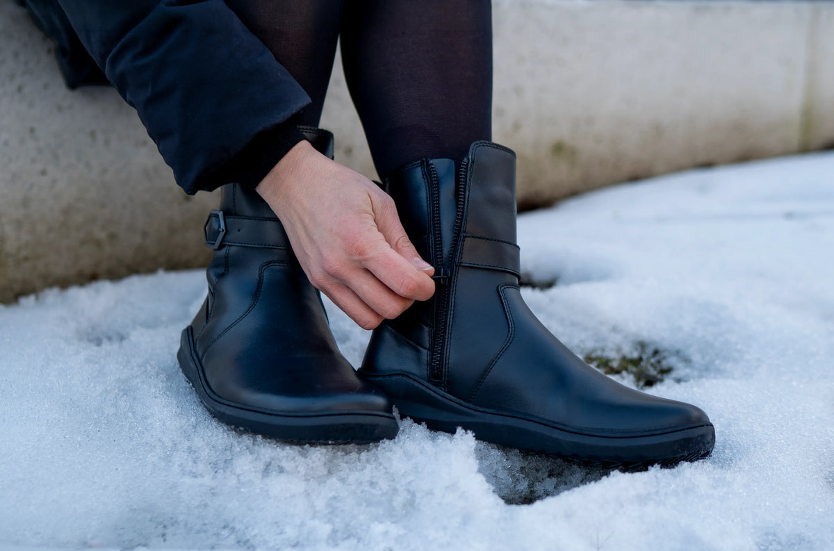 Zima v eleganci: Objevte dámské barefoot boty Skinners!