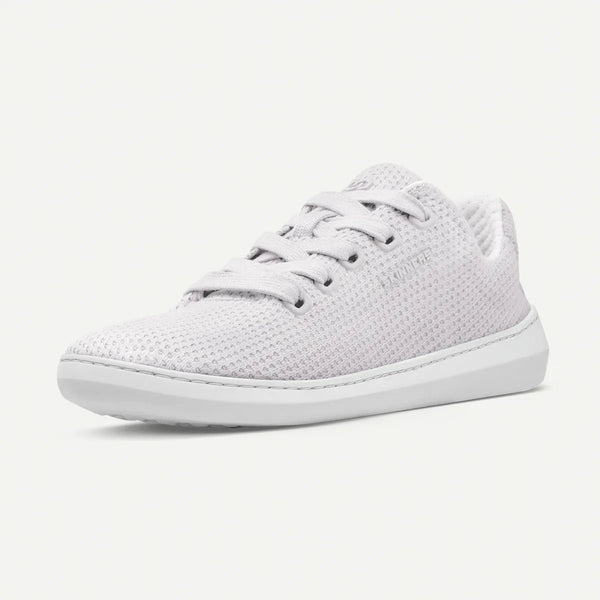 skinners_globetrotter_white_front