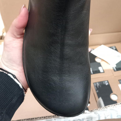 Chelsea Black – Rette den Schuh