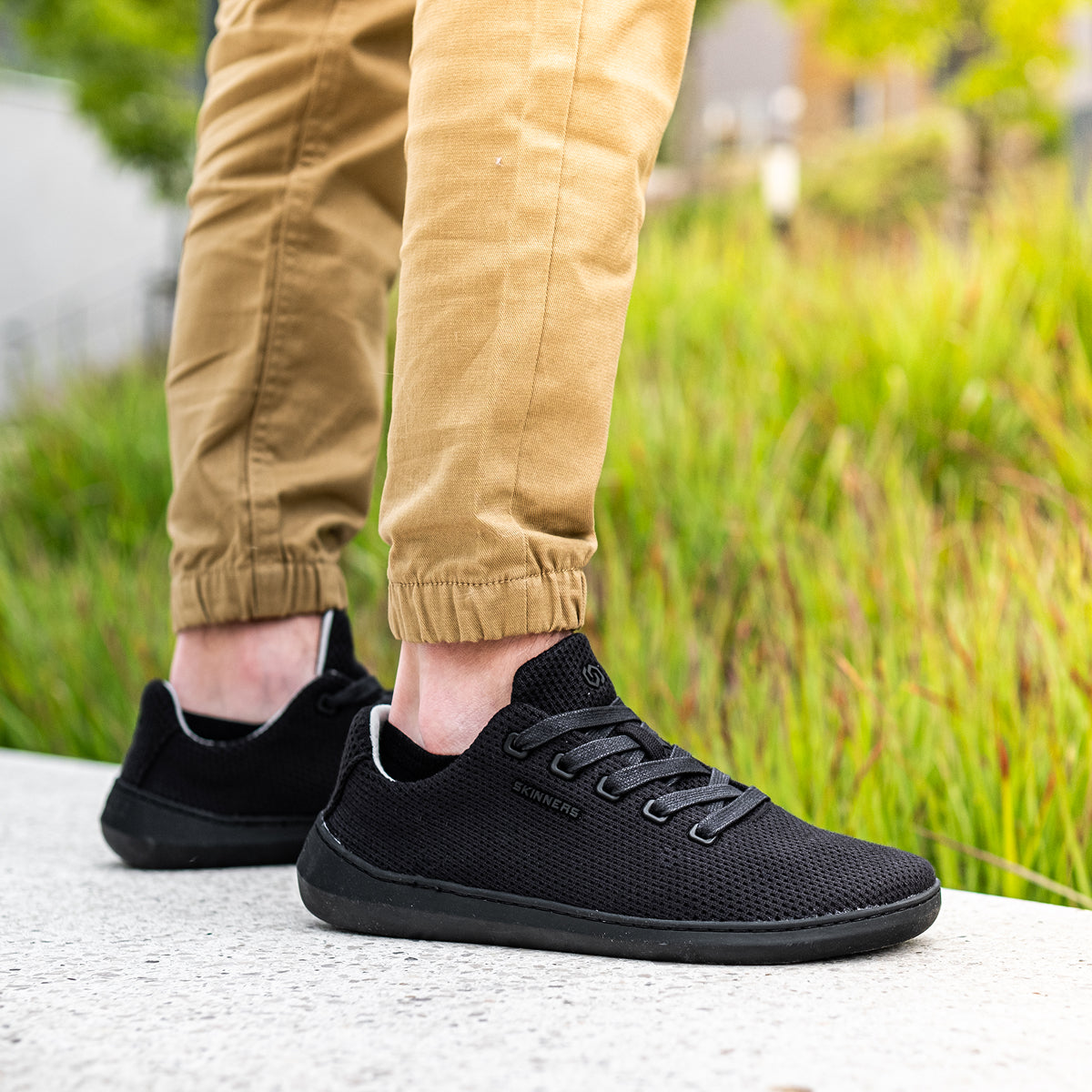 Globetrotter True Black (Black)