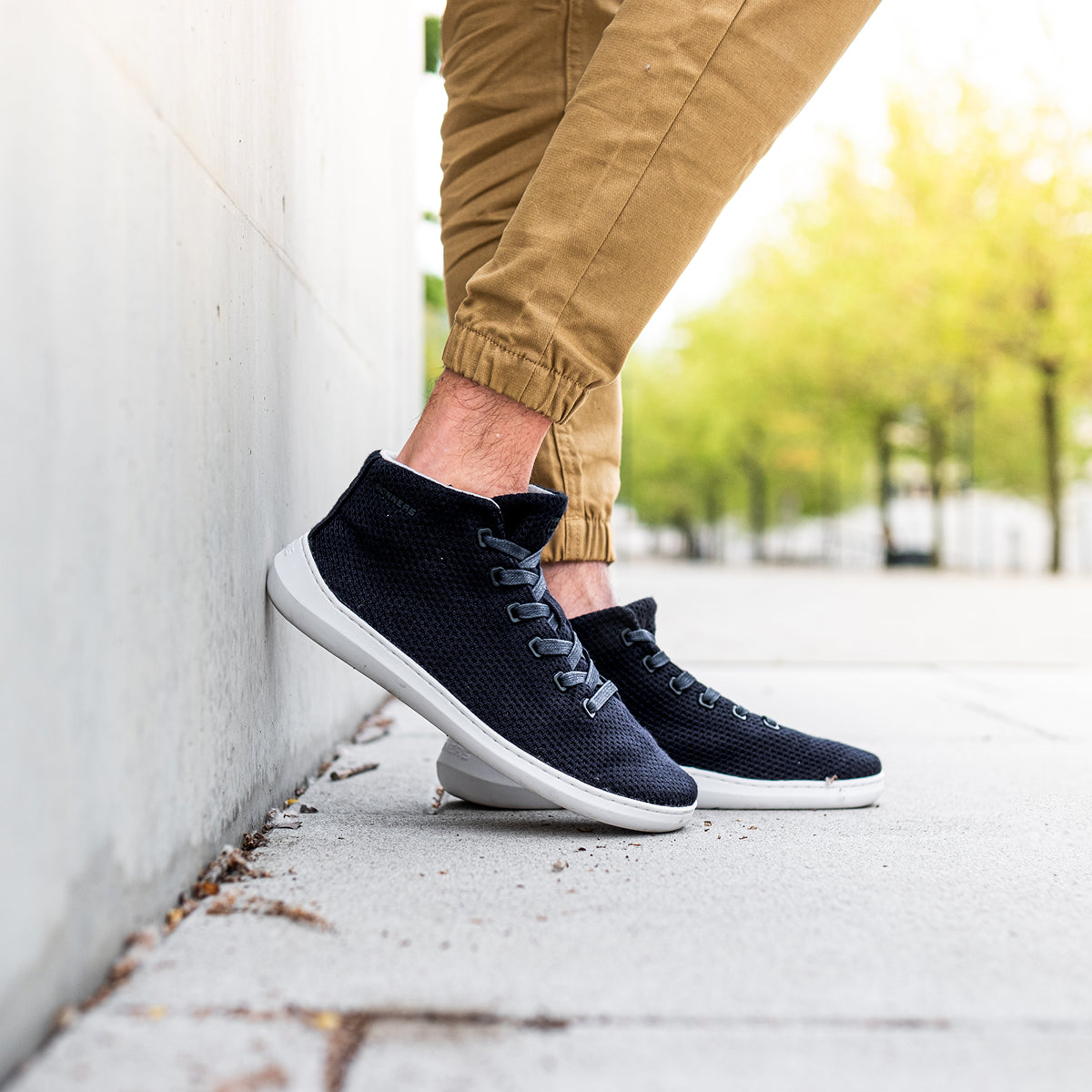 Globetrotter High Top Navy Blue