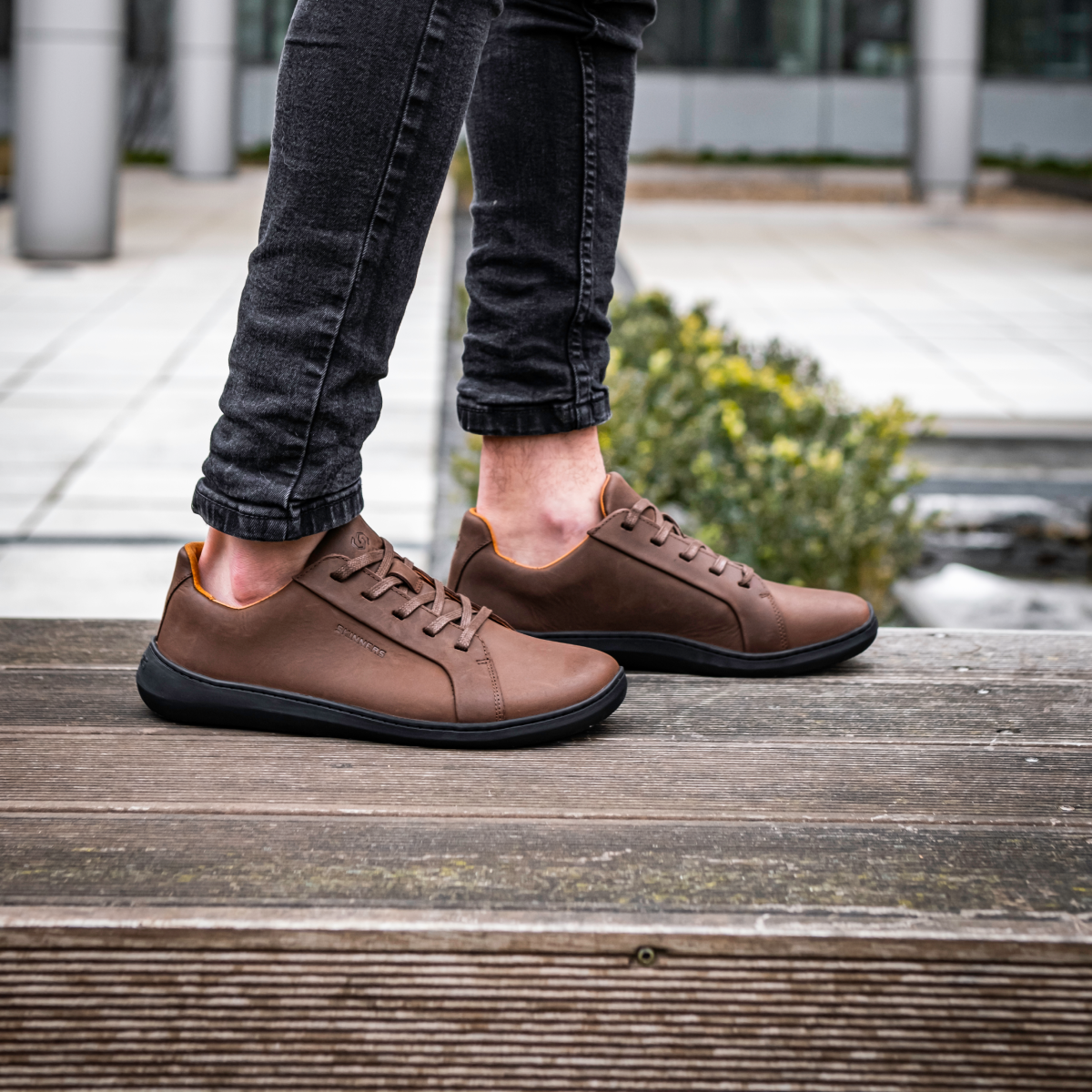 Moonwalker Dark Brown (Black)