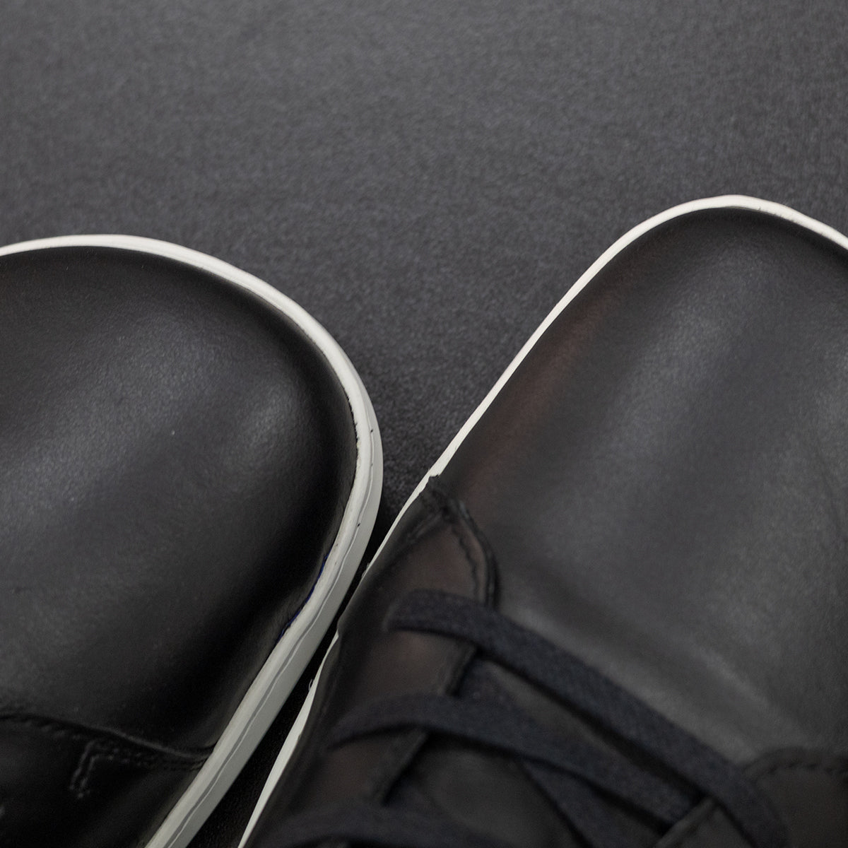 Moonwalker High Top Black – zachraň botu