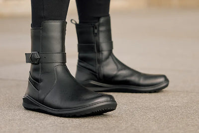 Premium materials, precise handcraft