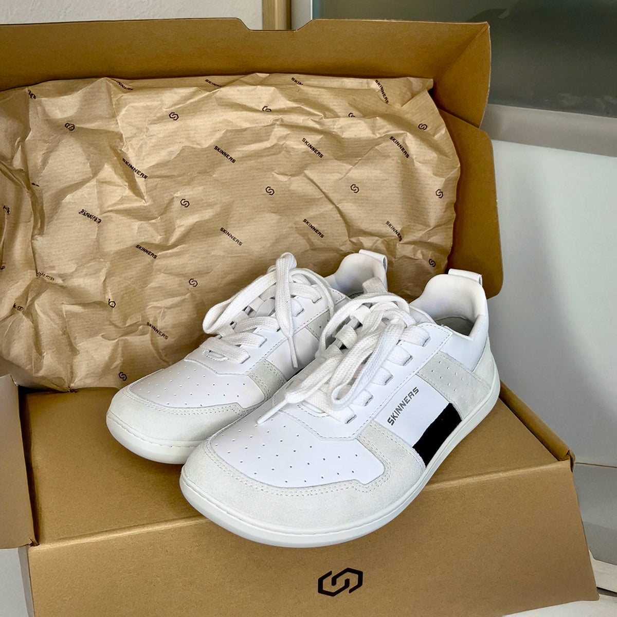 Oldschooler II Black/White