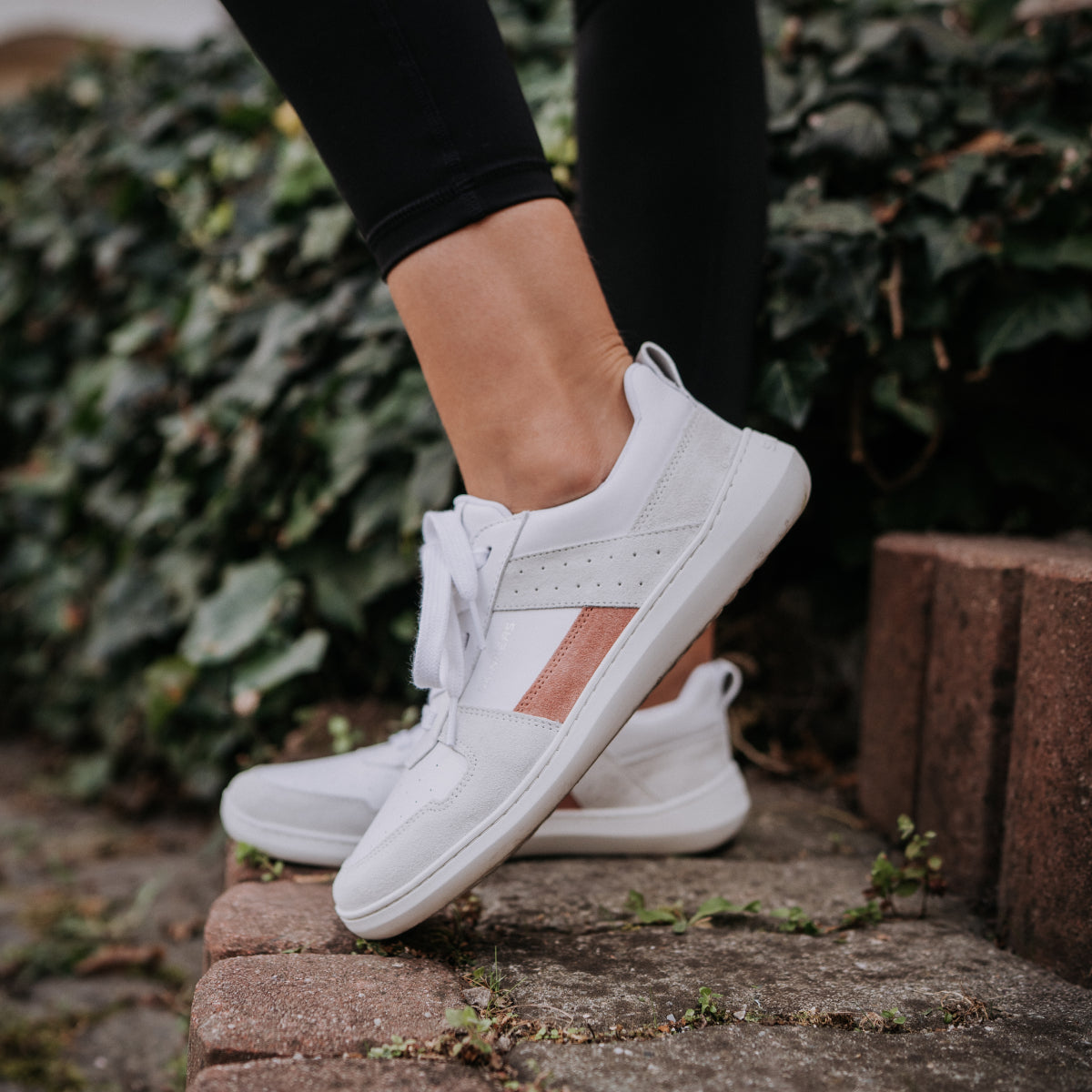 Oldschooler II Pink/White