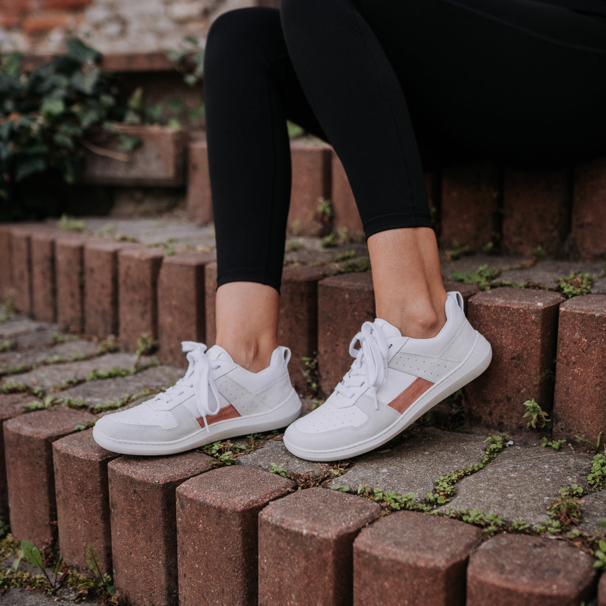 Oldschooler II Pink/White