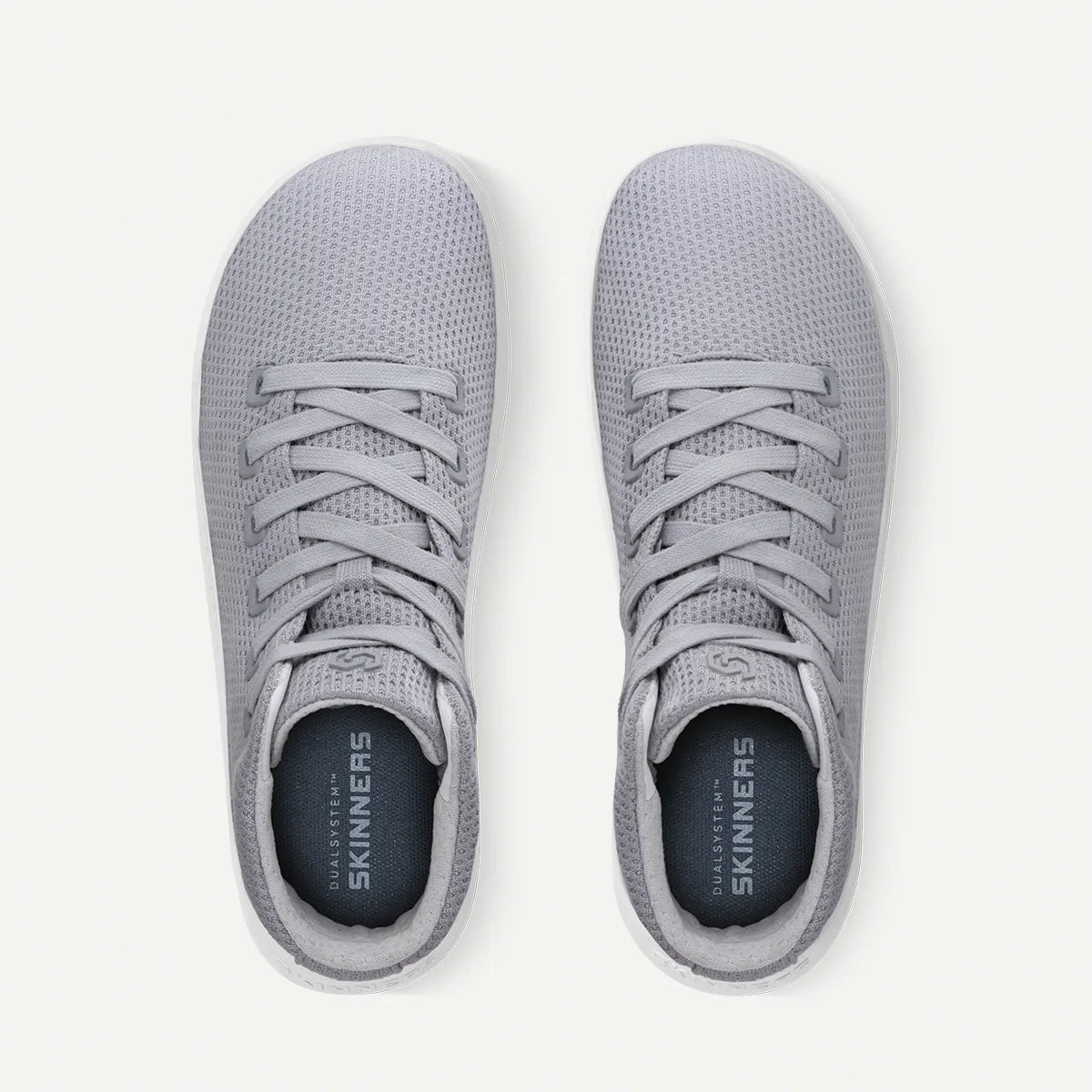 skinners_globetrotter_high_top_cloud_grey_top