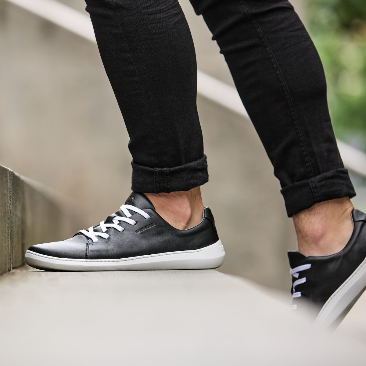 Walker Black/White – Rettet den Schuh